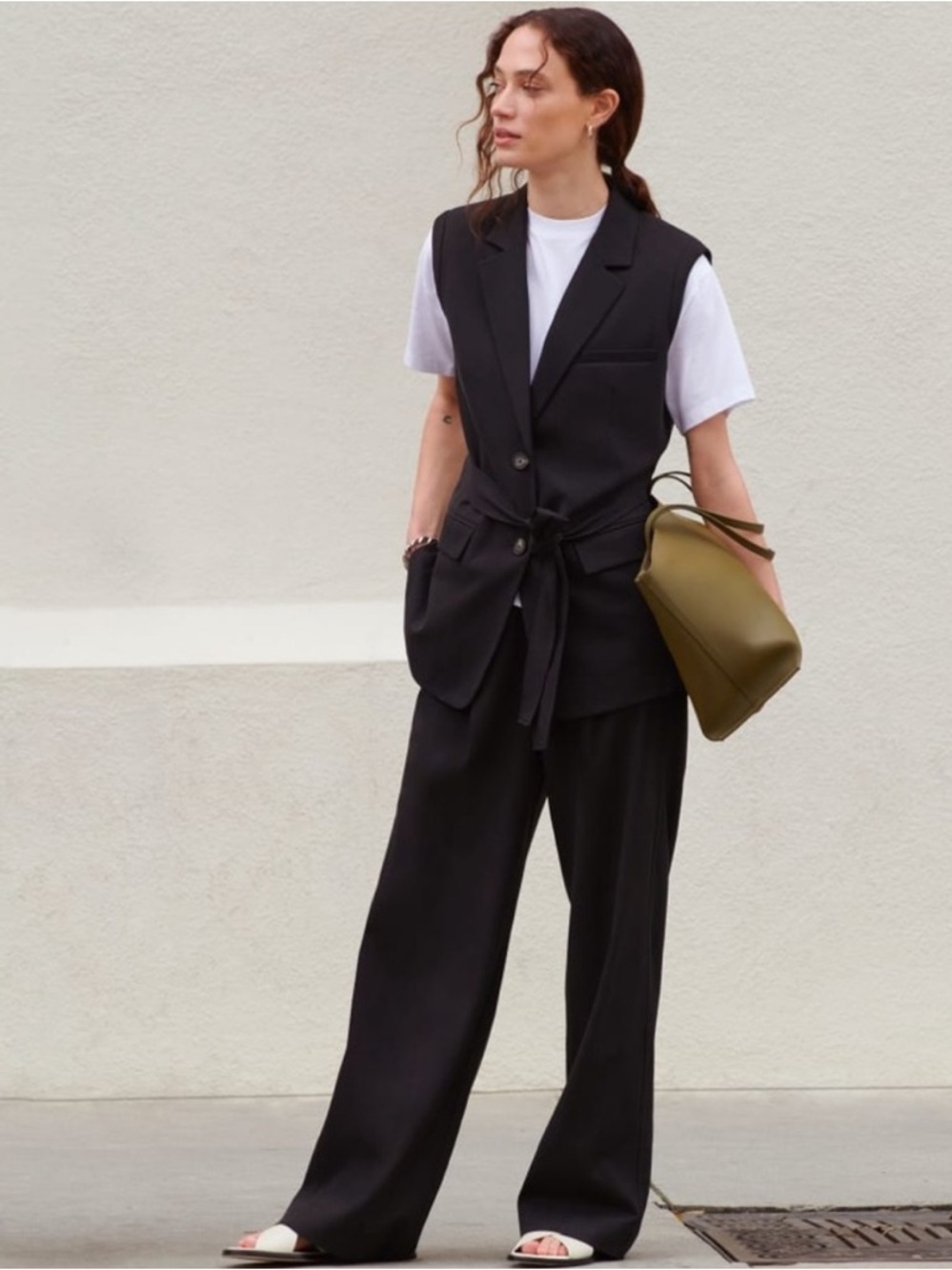 Everlane The Way-High Drape Pant Black Pleated NWT Size 14 Short - Picture 3 of 10